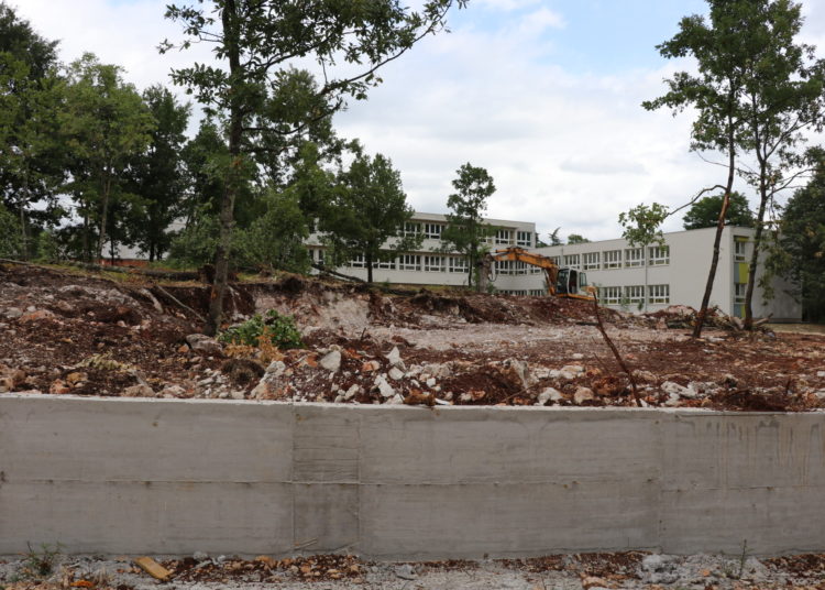 Široki Brijeg: Počelo uređenje parka „Otok sreće“