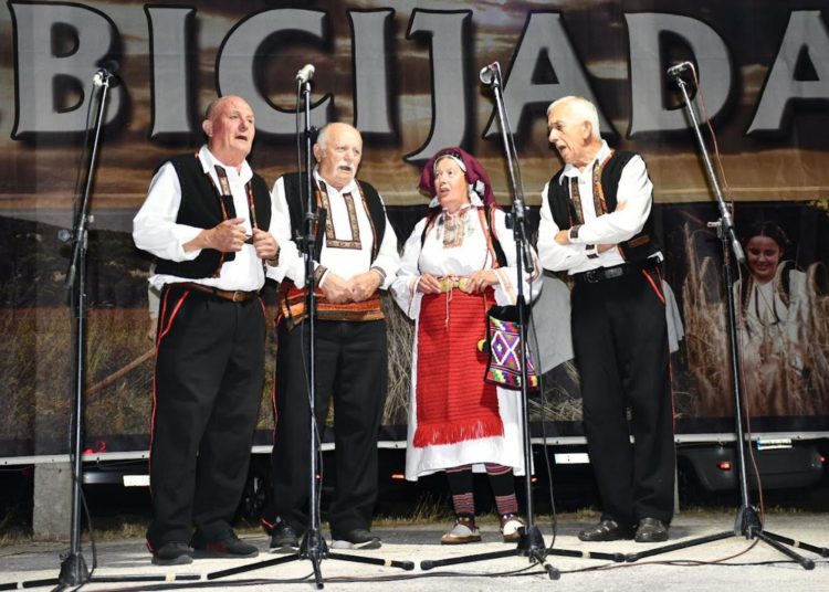 Na Izbičkom polju lakše se i diše i sve nekako ljepše miriše
