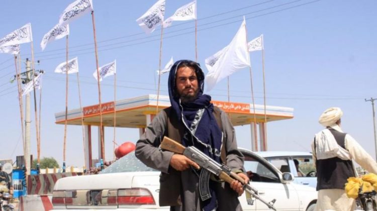 Talibani ušli u predgrađa Kabula, žele da se glavni grad preda bez borbe