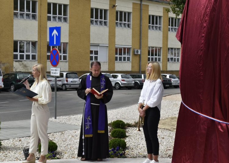 U Ljubuškom otkriven spomenik pripadnicima skupine Fenix ’72