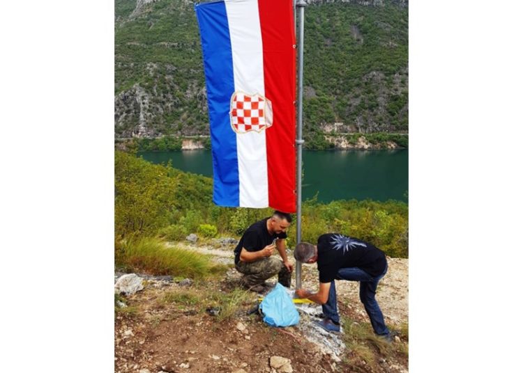 Kolege suborci postavili spomen obilježje Goranu Spajiću-Gogi