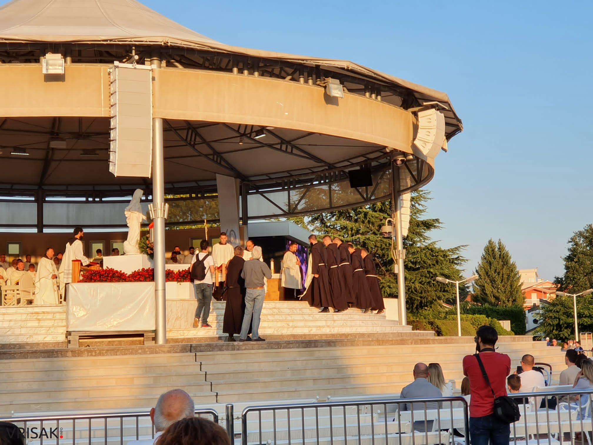 Šest mladih franjevaca položilo svečane zavjete u Međugorju