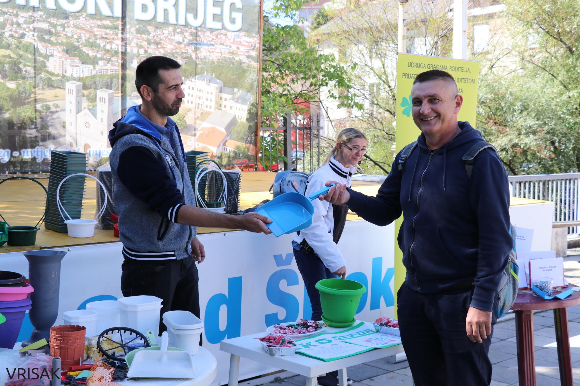 Široki Brijeg: Udruga Eko OTPOR danas održala prezentaciju recikliranih plastičnih proizvoda