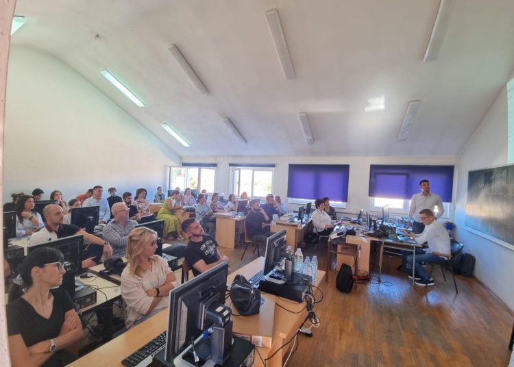 Zavod za odgoj i obrazovanje organizirao radionice za korištenje SUMIT Dnevnika