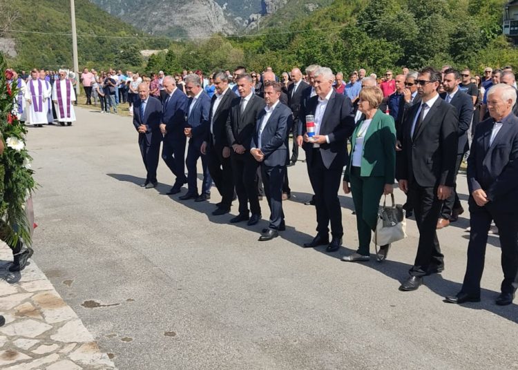 Obilježena 28. godišnjica strašnog stradanja Hrvata u Grabovici