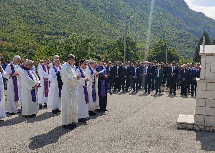 Obilježena 28. godišnjica strašnog stradanja Hrvata u Grabovici