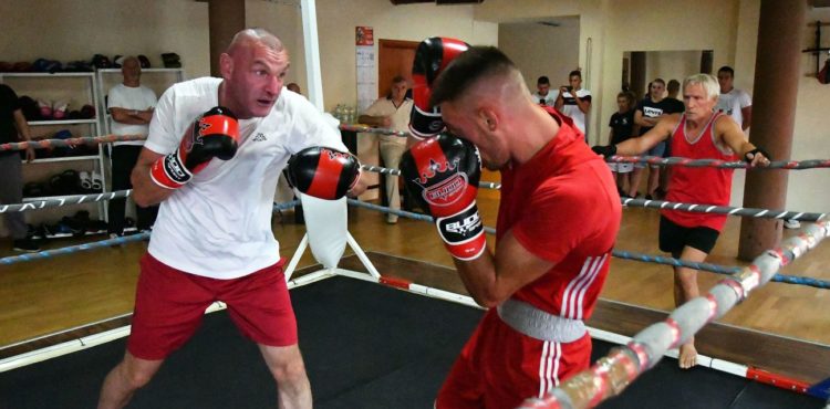 Željko Mavrović se vratio u ring, suci borbu proglasili neriješenom