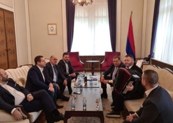 Dodik ispunio obećanje, doveo harmonikaša u zgradu Predsjedništva BiH