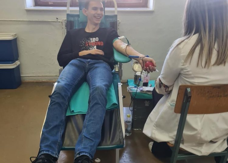 Široki Brijeg: Strukovnjaci darovali 16 doza krvi