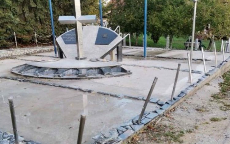 Oštećen spomenik poginulim braniteljima HVO-a