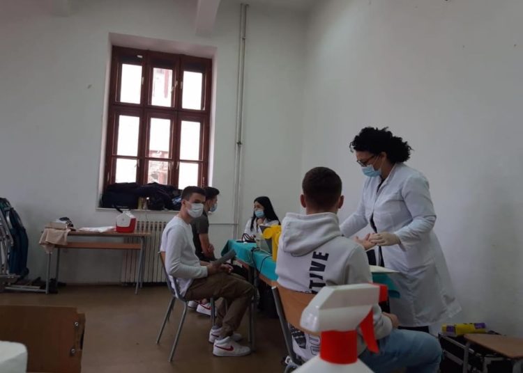 Širokobriješki gimnazijalci darovali 17 doza krvi