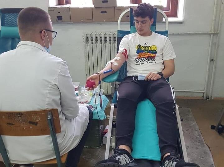 Širokobriješki gimnazijalci darovali 17 doza krvi