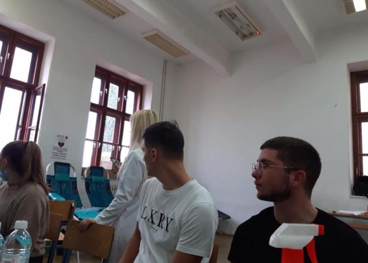 Širokobriješki gimnazijalci darovali 17 doza krvi