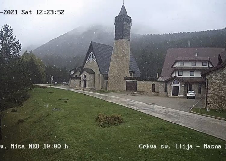 Na Blidinju zalepršale prve pahulje snijega