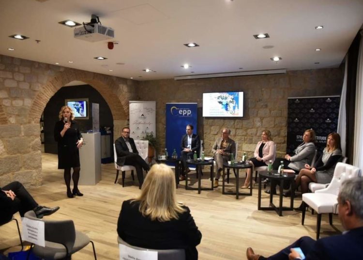 Zovko organizirala konferenciju „IPA III: sredstvo za povezivanje ljudi unatoč granicama“, sudjelovali Ćosić, Vukadin i Herceg