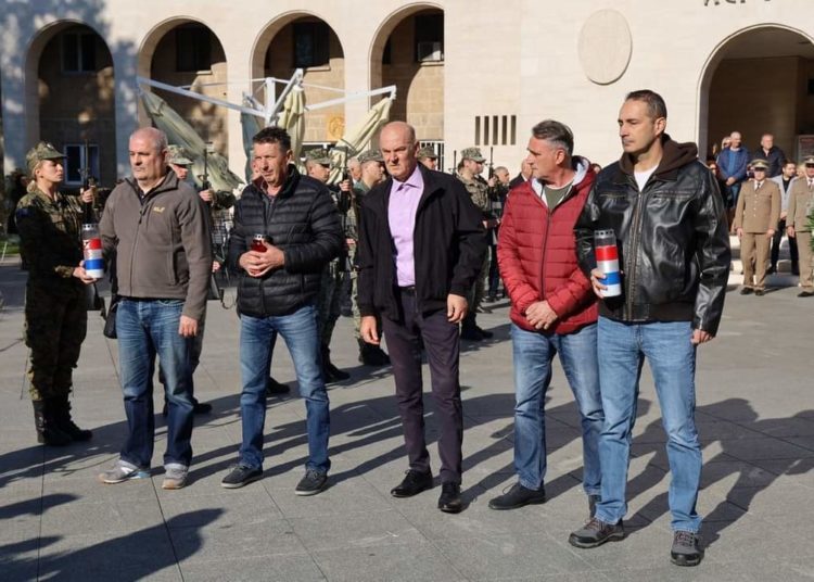 Mostar: Vijenci i svijeće povodom blagdana Svih svetih i Dušnog dana