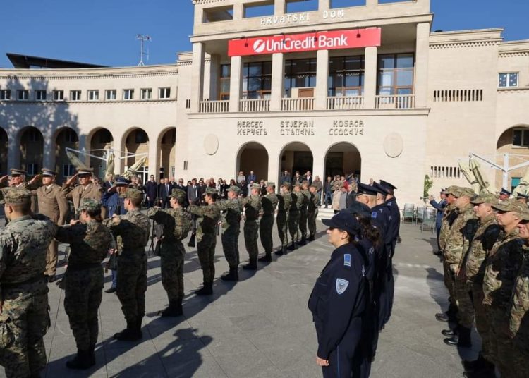 Mostar: Vijenci i svijeće povodom blagdana Svih svetih i Dušnog dana
