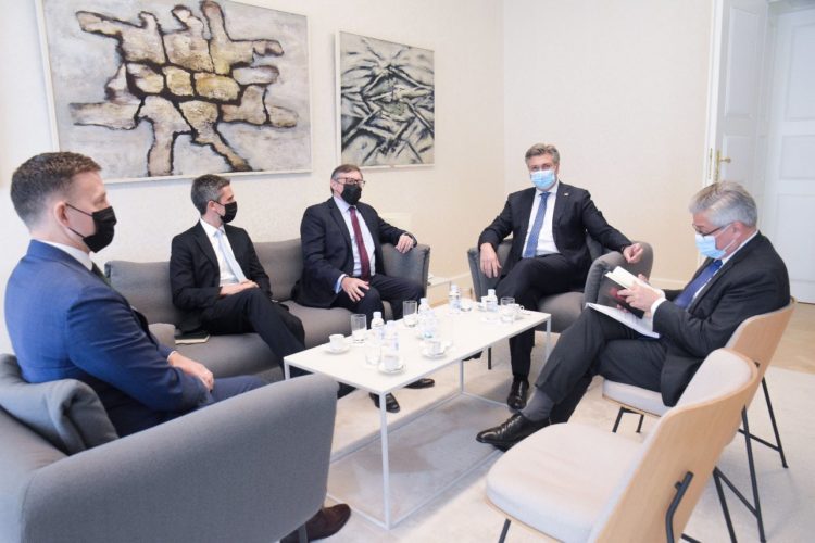 Plenković s Palmerom: Važno je da tri konstitutivna naroda budu legitimno zastupljena u najvišim institucijama BiH