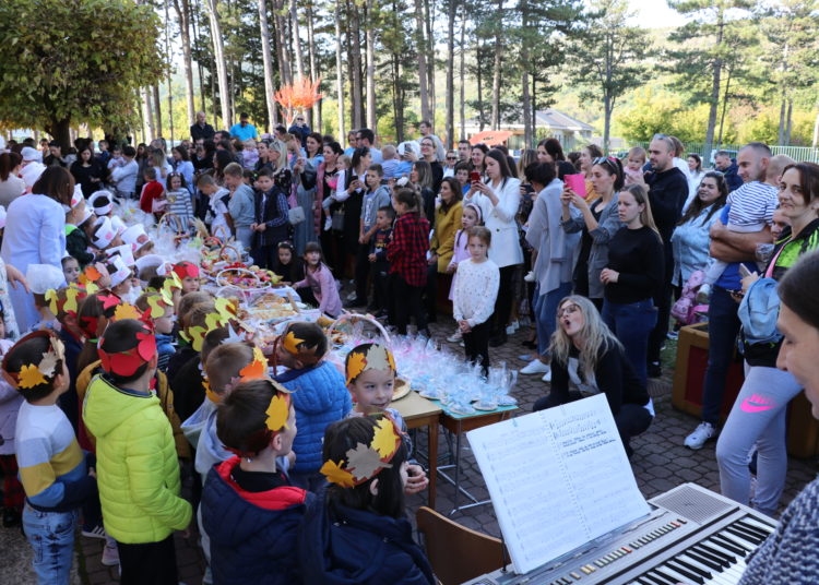 Široki Brijeg: Dani kruha u dječjem vrtiću „Trnoružica“