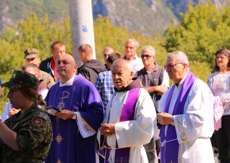 Obilježena 28. obljetnica pogibije hrvatskih branitelja na Vrdima