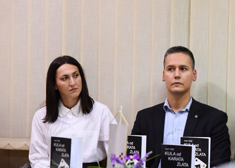 Tri napretkove podružnice predstavile časopis „Fojnička škrinja“ i knjigu aforizama „Kula od karata zlata“
