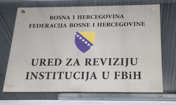 Radio Herceg Bosne i Običan radio zabranjeni u uredu federalne revizije u Mostaru