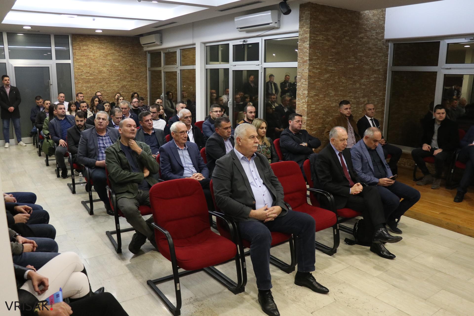 Ćosić i Šoljić o povijesnom kontekstu utemeljenja Hrvatske zajednice Herceg-Bosne u prepunoj dvorani Skupštine ŽZH