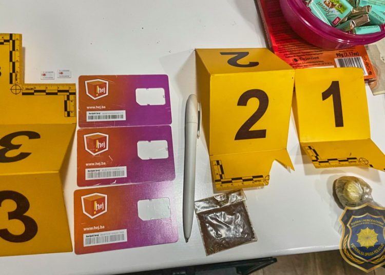 Široki Brijeg/Čapljina: U akciji Federalne uprave policije pronađeno tri kilograma heroina i amfetamina