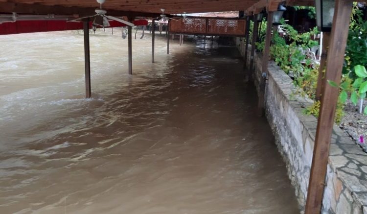 Izlila se rijeka Buna, Blagaj pod vodom