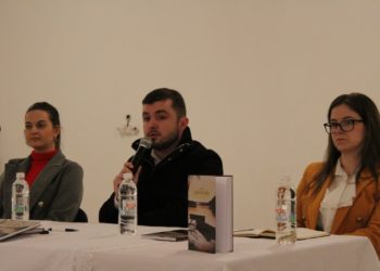 Matias Zečević predstavio knjigu u Neumu