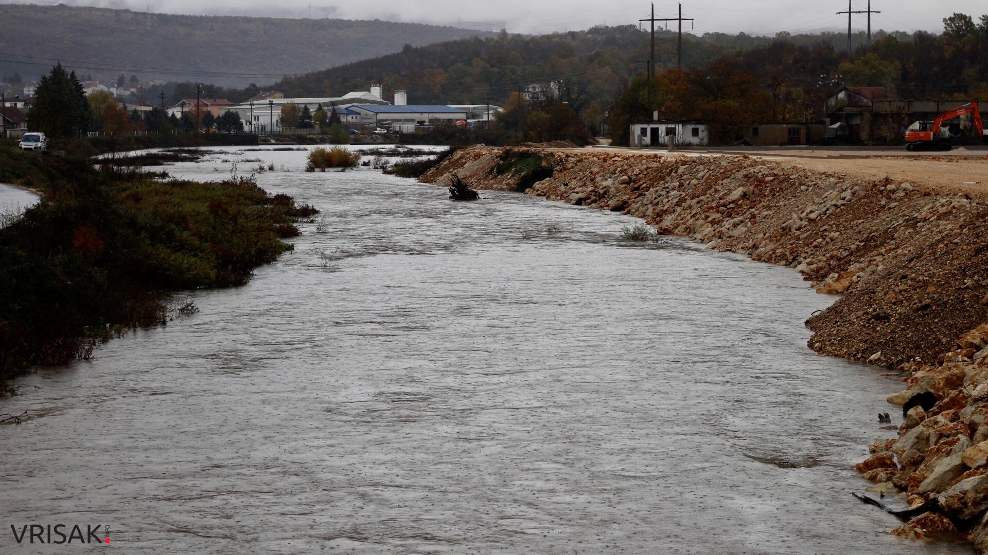 Lištica nabujala, Ugrovača protekla