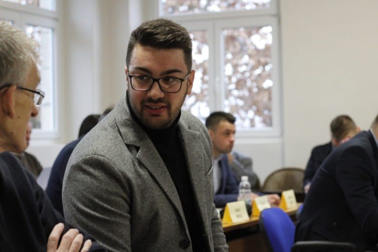 Široki Brijeg: Na sjednici Gradskog vijeća usvojen rebalans, zaključak o nacrtu proračuna, odluka o natječaju za stipendije…