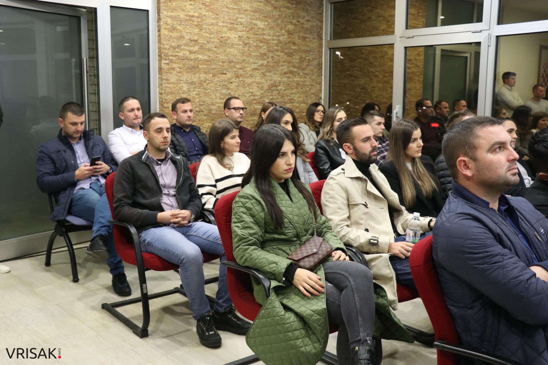 Ćosić i Šoljić o povijesnom kontekstu utemeljenja Hrvatske zajednice Herceg-Bosne u prepunoj dvorani Skupštine ŽZH