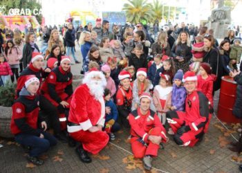 Zajedničko kićenje bora prvi put u Čapljini