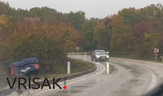 Prometna nesreća u Dobriču, vozilo sletjelo s ceste