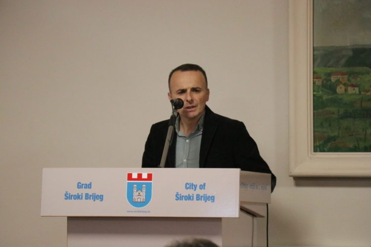 Široki Brijeg: Na sjednici Gradskog vijeća usvojen rebalans, zaključak o nacrtu proračuna, odluka o natječaju za stipendije…