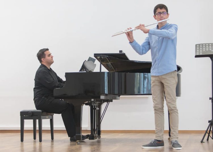 Učenik Glazbene škole Široki Brijeg Jakov Begić osvojio prvo mjesto na 7. Međunarodnom natjecanju Flauta Aurea!