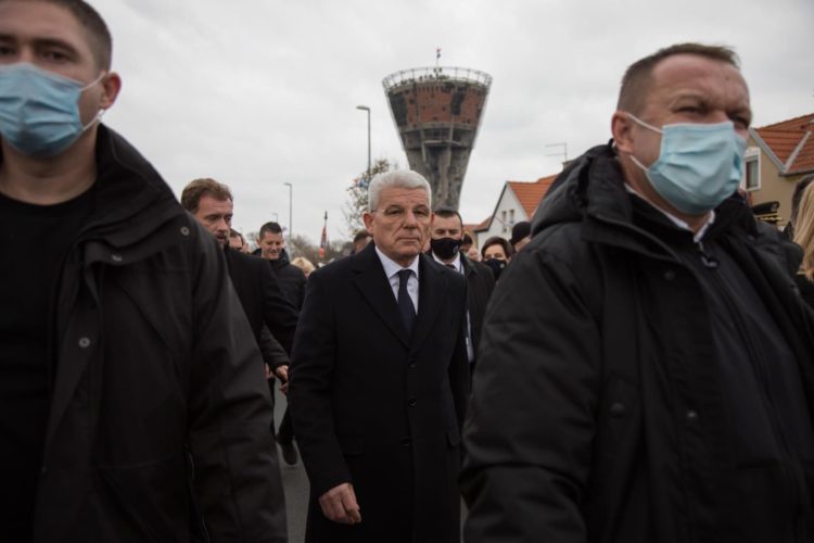 Hrvatski logoraši: Koliko licemjerni trebate biti pa nakon svega otići u Vukovar, a dan prije negirati zločine nad hrvatskim narodom u BiH?