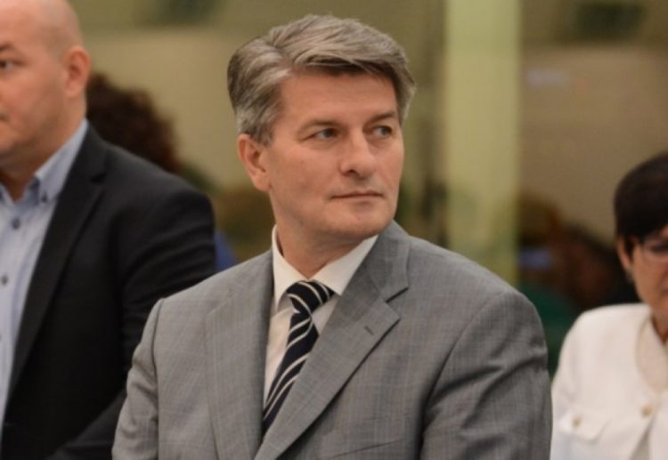 Mehmedović Srbe i Hrvate nazvao “genocidašima” i “UZP-om”, zatražio prekid razgovora s EU