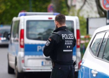 Njemačka: Troje djece i dvoje odraslih pronađeni mrtvi u kući