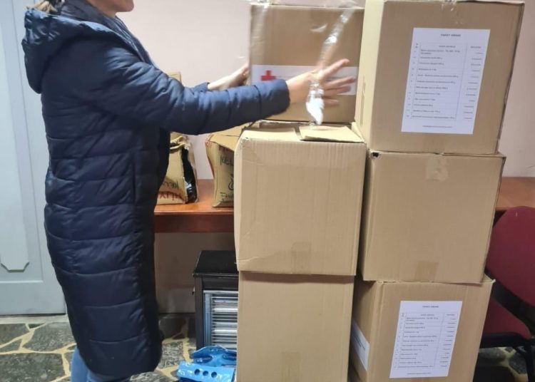 Crveni križ Široki Brijeg poklonima razveselio mještane