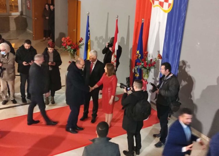 Čović organizirao božićni prijam u Mostaru uz Misu Mediteranu