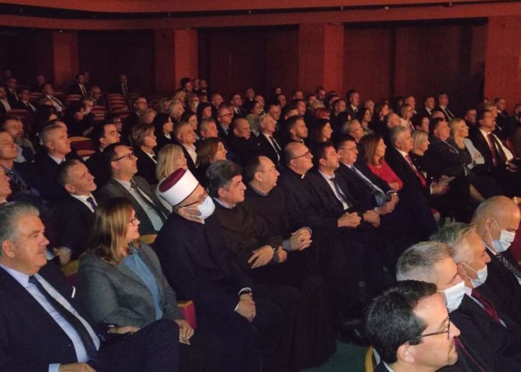 Čović organizirao božićni prijam u Mostaru uz Misu Mediteranu