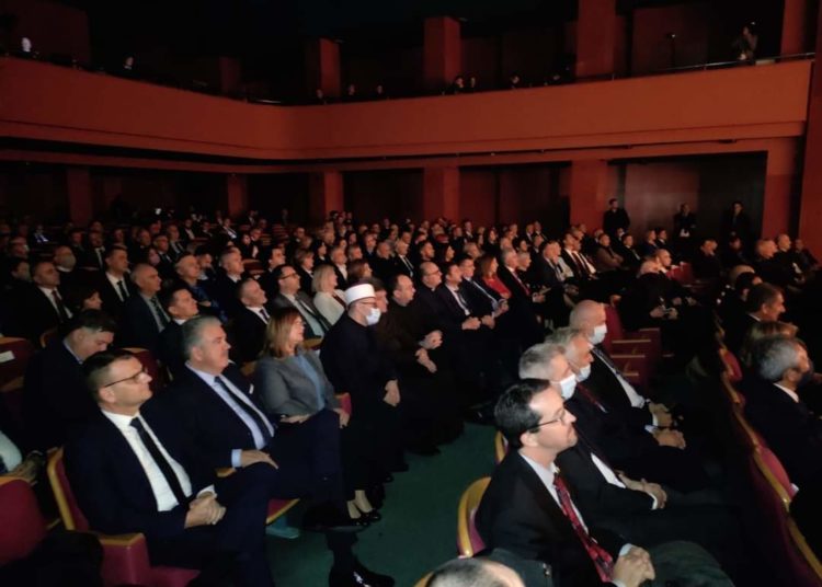 Čović organizirao božićni prijam u Mostaru uz Misu Mediteranu