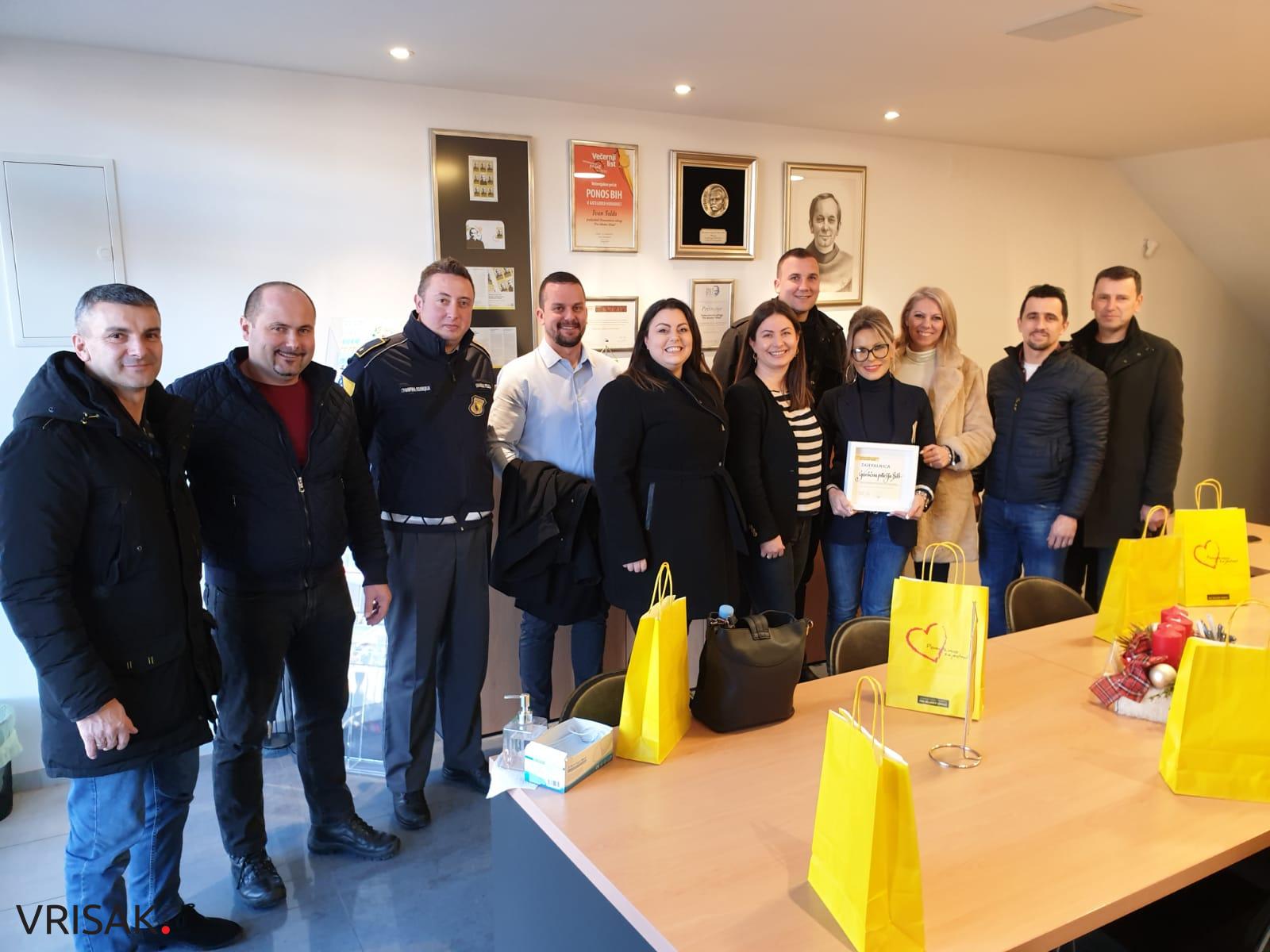 Pripadnici Granične policije BiH u akciji blagdanskog darivanja