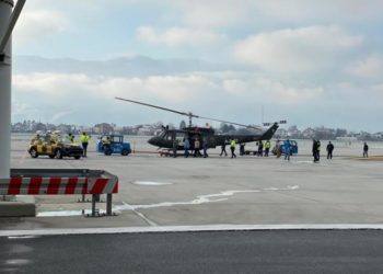 Novi helikopteri Huey II za OSBiH došli na sarajevski aerodrom