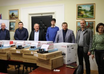 Predstavnicima pet mjesnih zajednica Grada Ljubuškog uručena računarska oprema