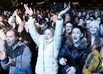 Mostarci veselo ušli u Novu godinu, pogledajte kako je bilo na dočeku