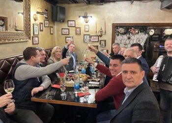 Dodik proslavio nove sankcije: ”Ali metar moga sela, Amerika cijela”