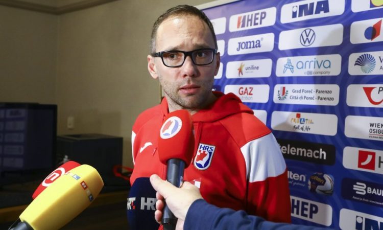 Okupila se hrvatska rukometna reprezentacija